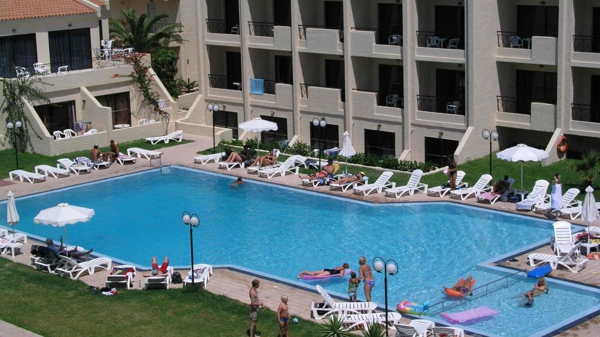 Summerland Hotel & Bungalows