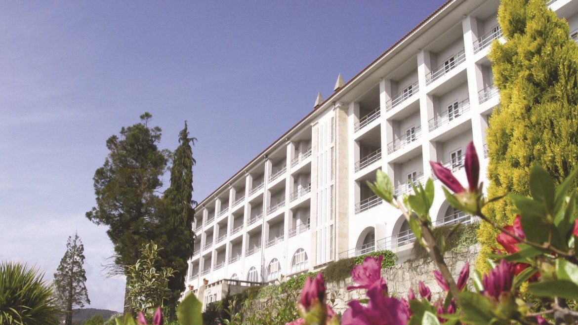 Golden Tulip Caramulo