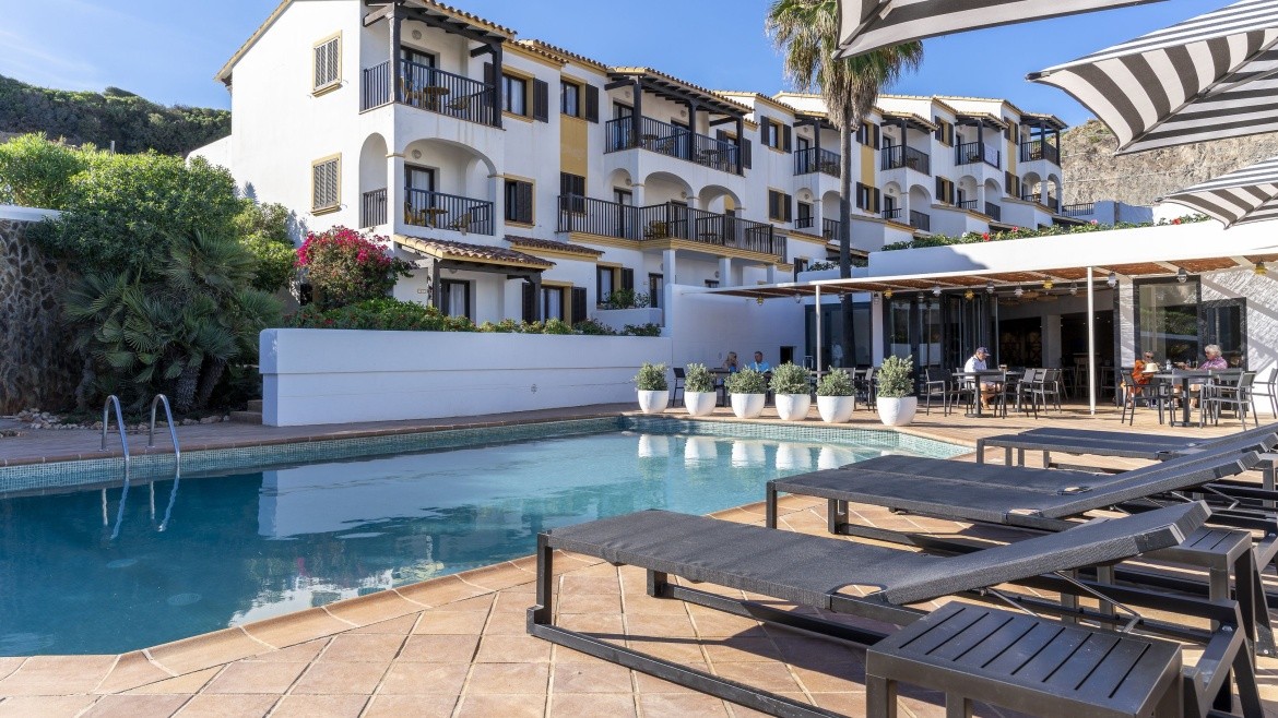 Apart HG Cala Llonga (Maó)