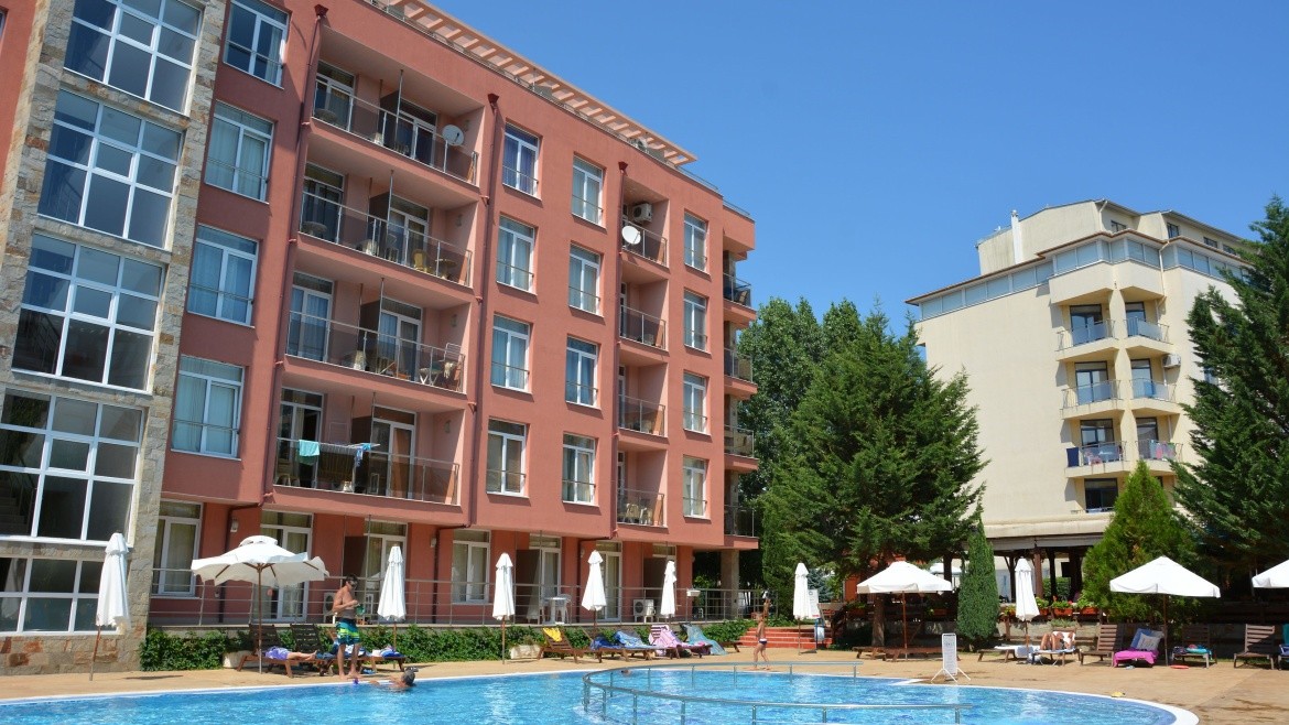 Rainbow 2 Beach Apartments