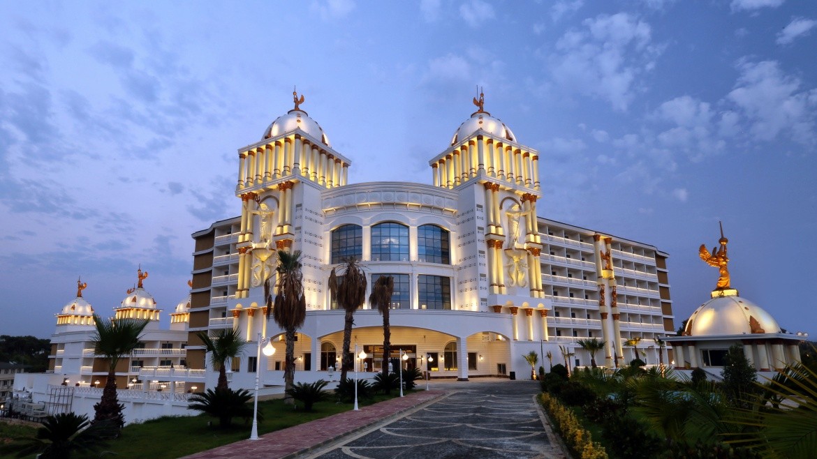 Oz hotels SUI Resort