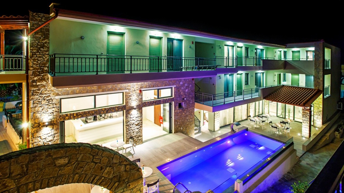 Core Resorts	(Kassandra)