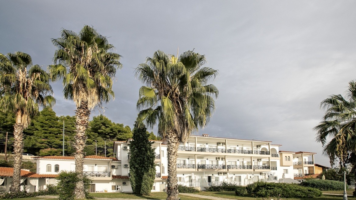 Acrotel Lily Ann Beach