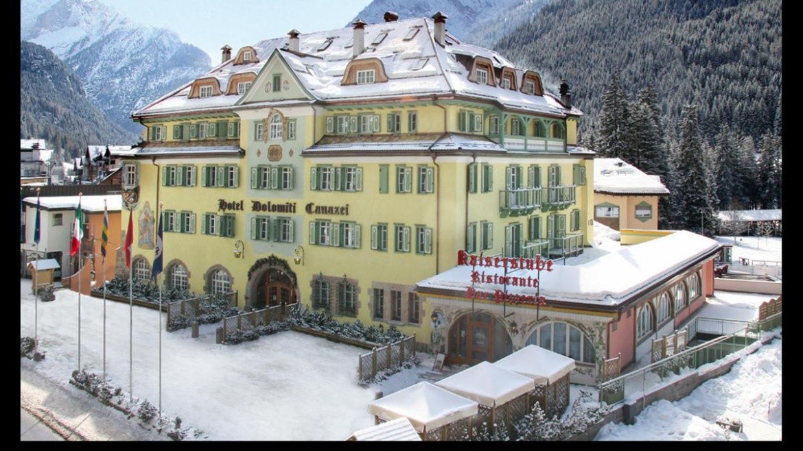 Schloss Hotel & Club Dolomiti