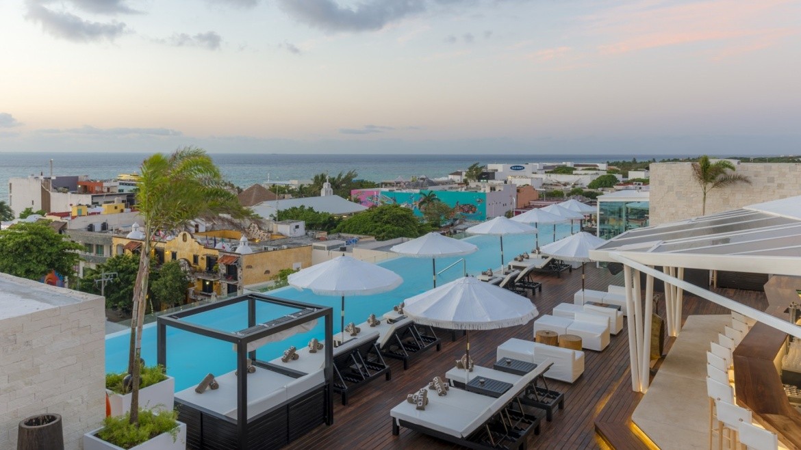 The Fives Downtown & Residences, Curio Collection by Hilton