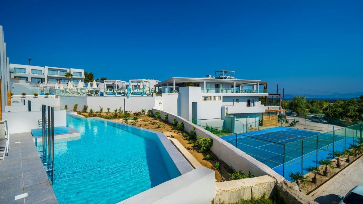 Harmony Crest Resort