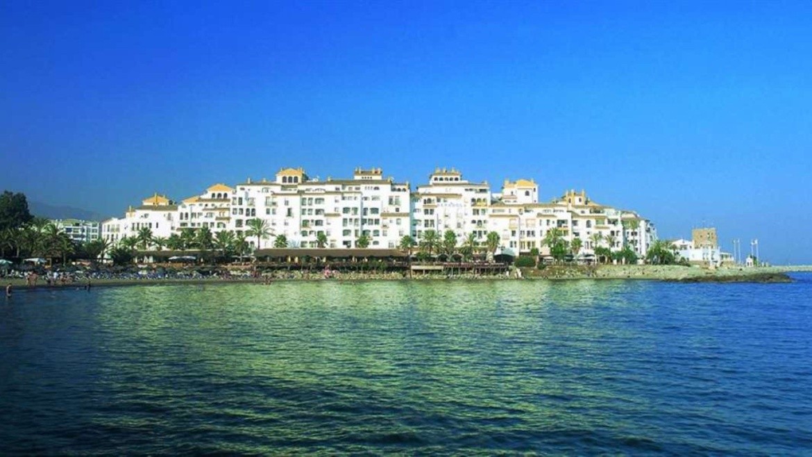 Boutique Puerto Banus B51