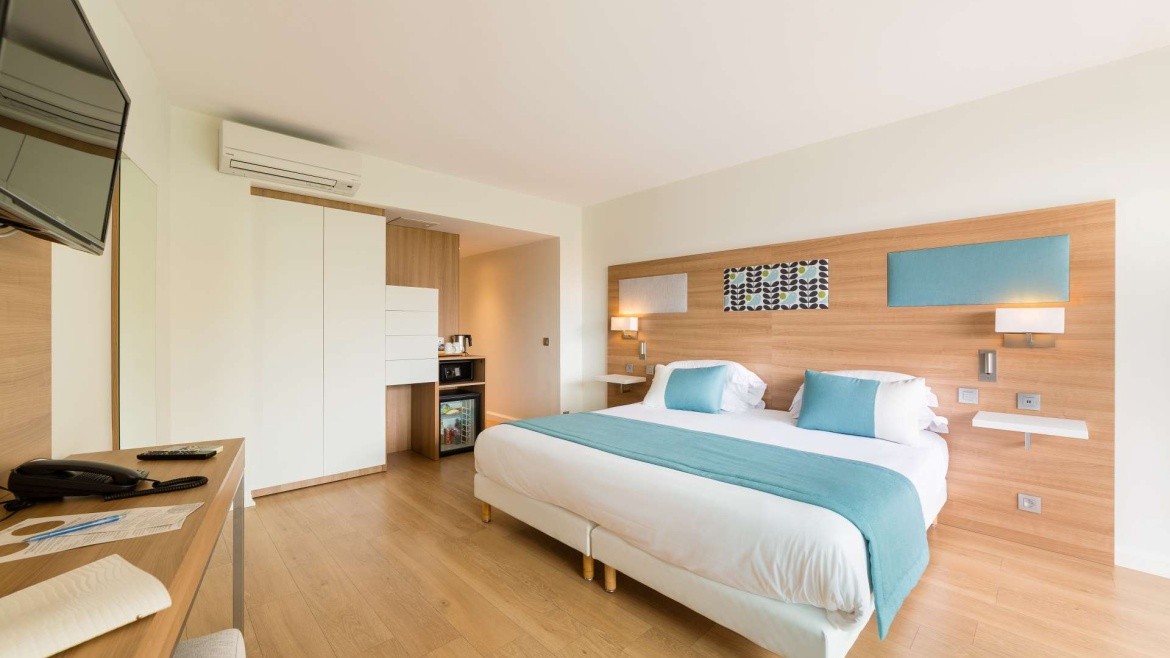 Helios (Juan-Les-Pins)