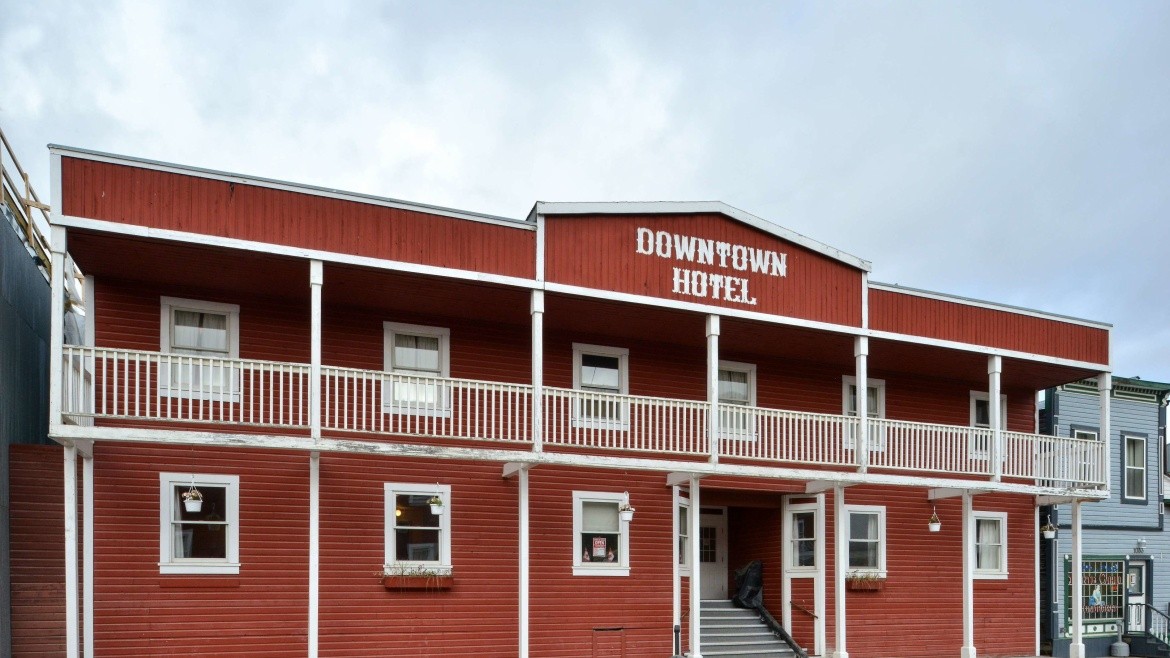 Canadas Best Value Inn Downtown Hotel