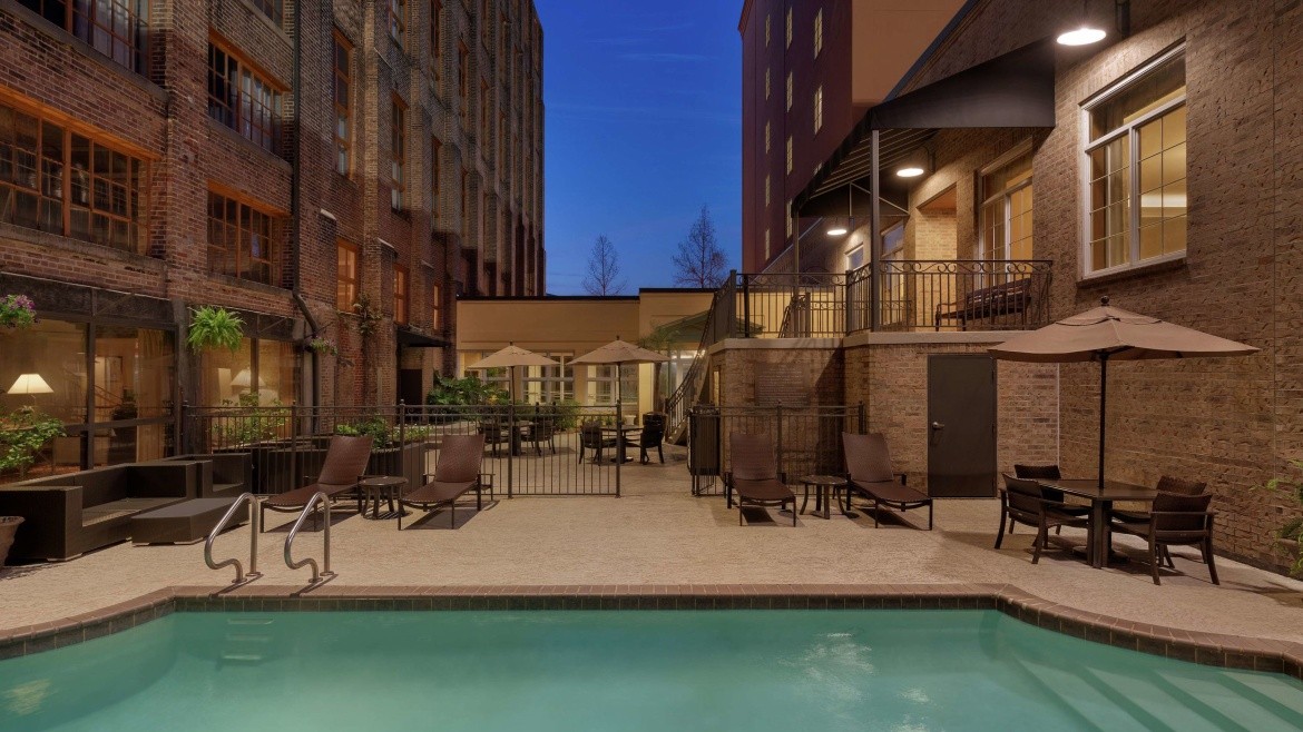 Hampton Inn & Suites Convention Center (New Orleans)