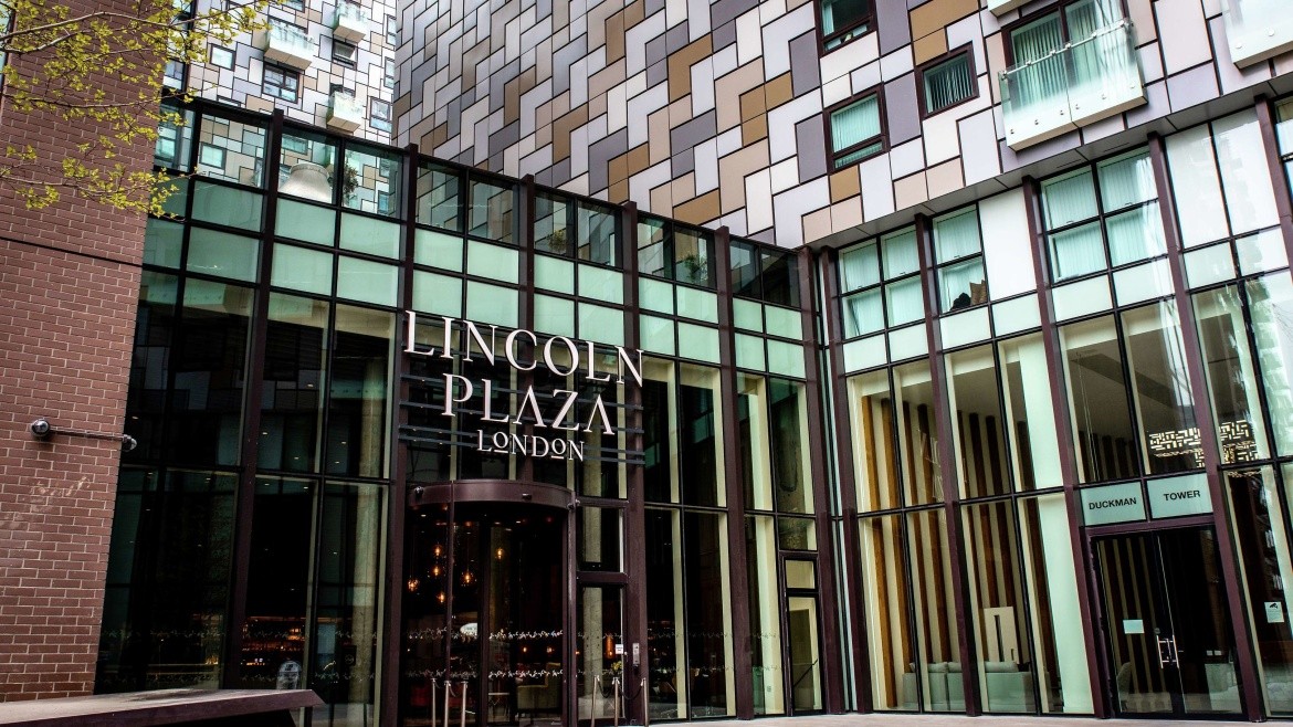 Lincoln Plaza London Curio Collection by Hilton