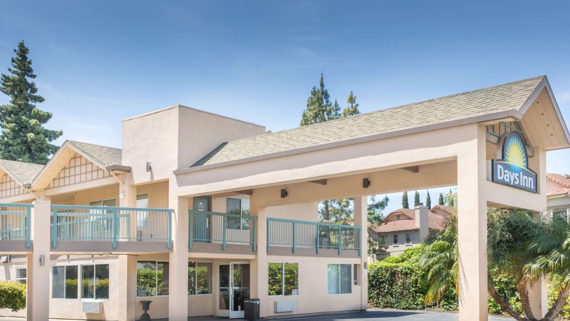 Days Inn by Wyndham Redwood City