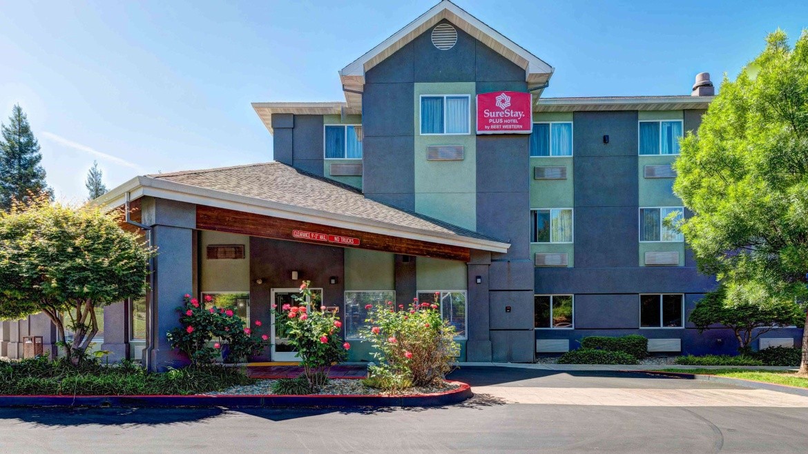 Baymont Inn and Suites Redding