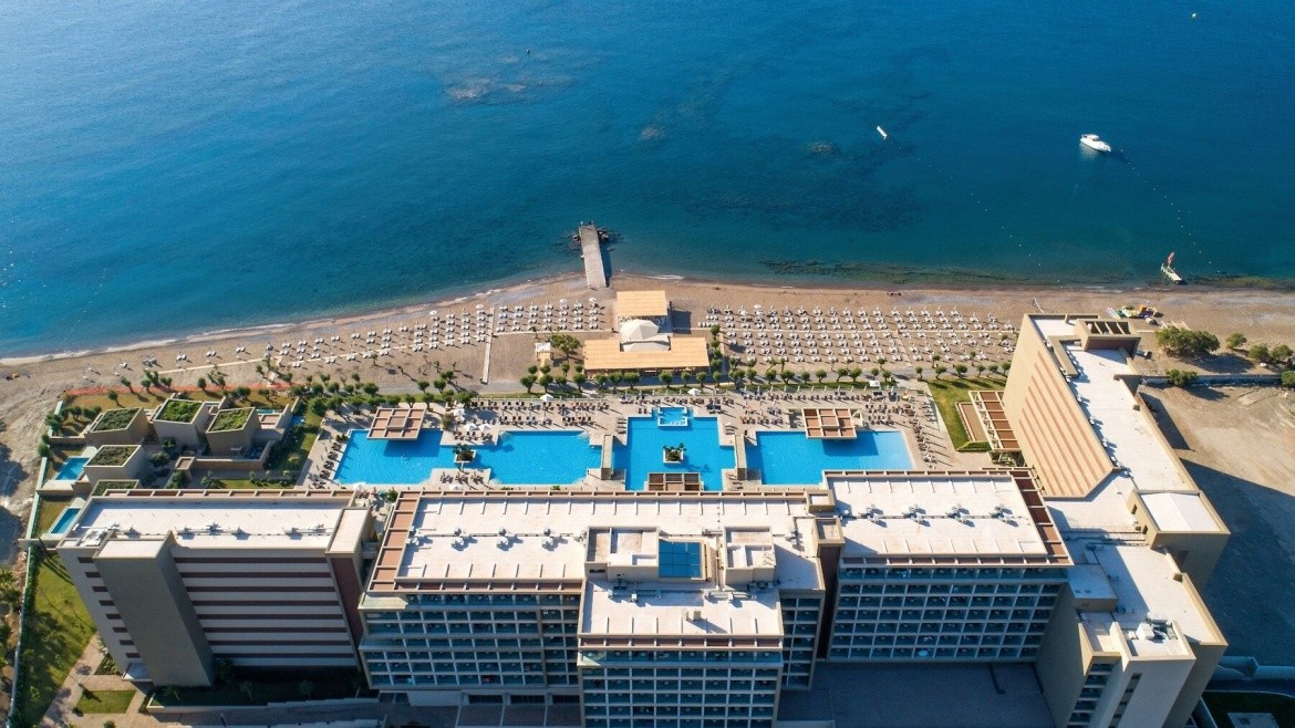 Amada Colossos Resort