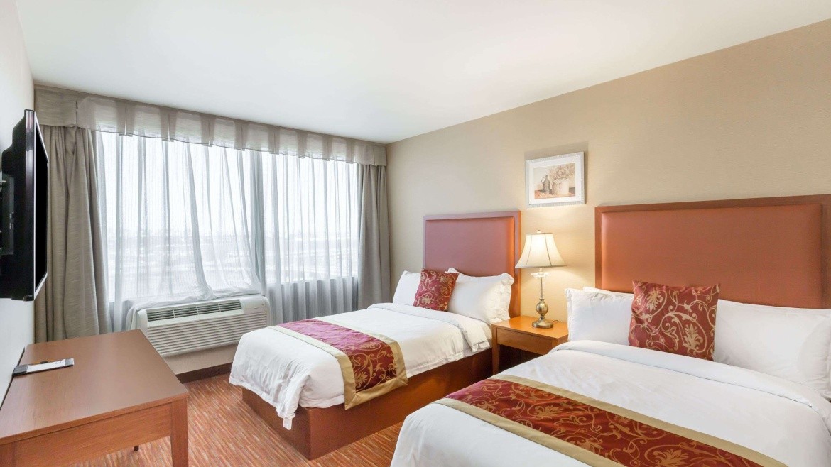 Ramada by Wyndham Flushing Queens