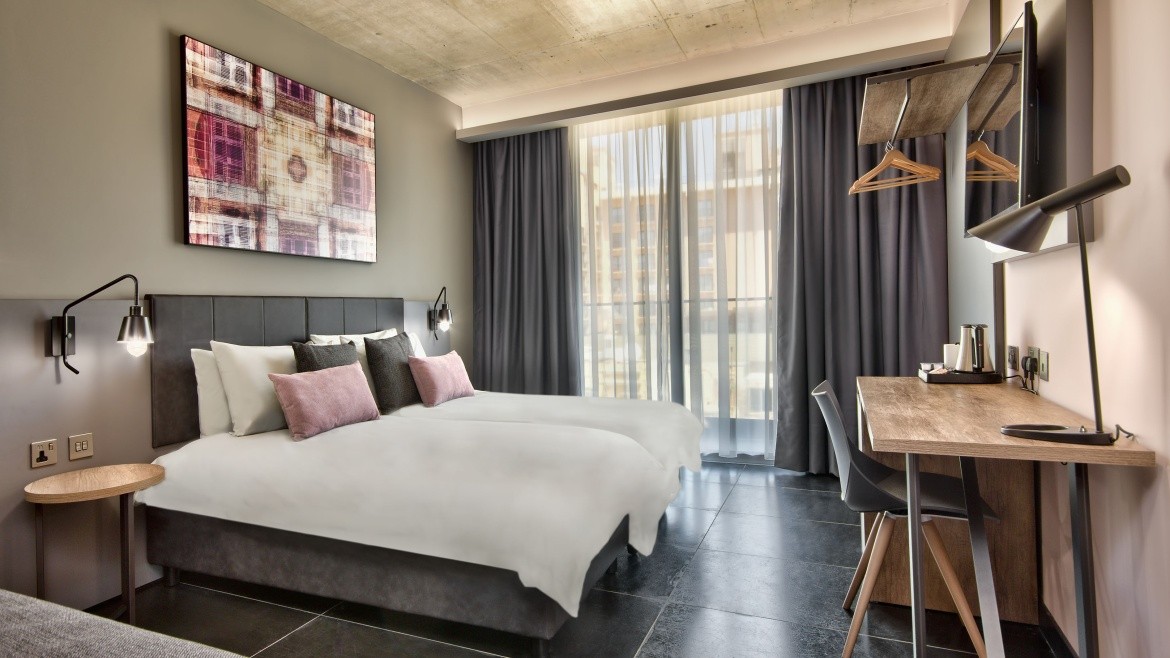 Number 11 St Julian'​s Malta - Handwritten Collection