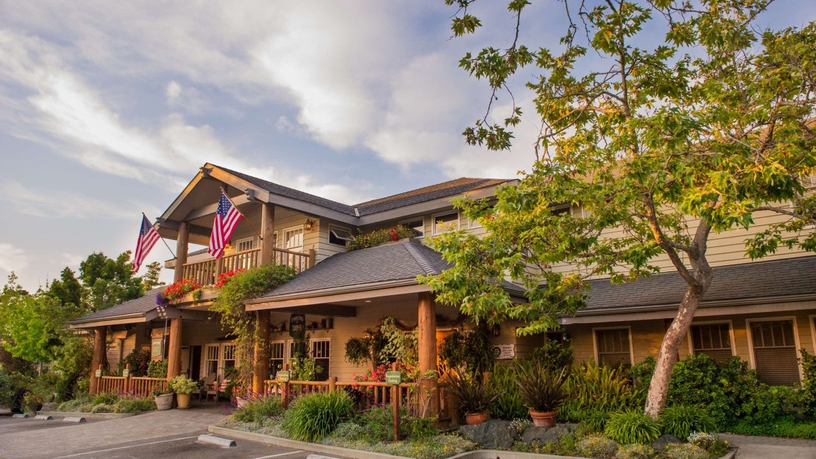 Cambria Pines Lodge