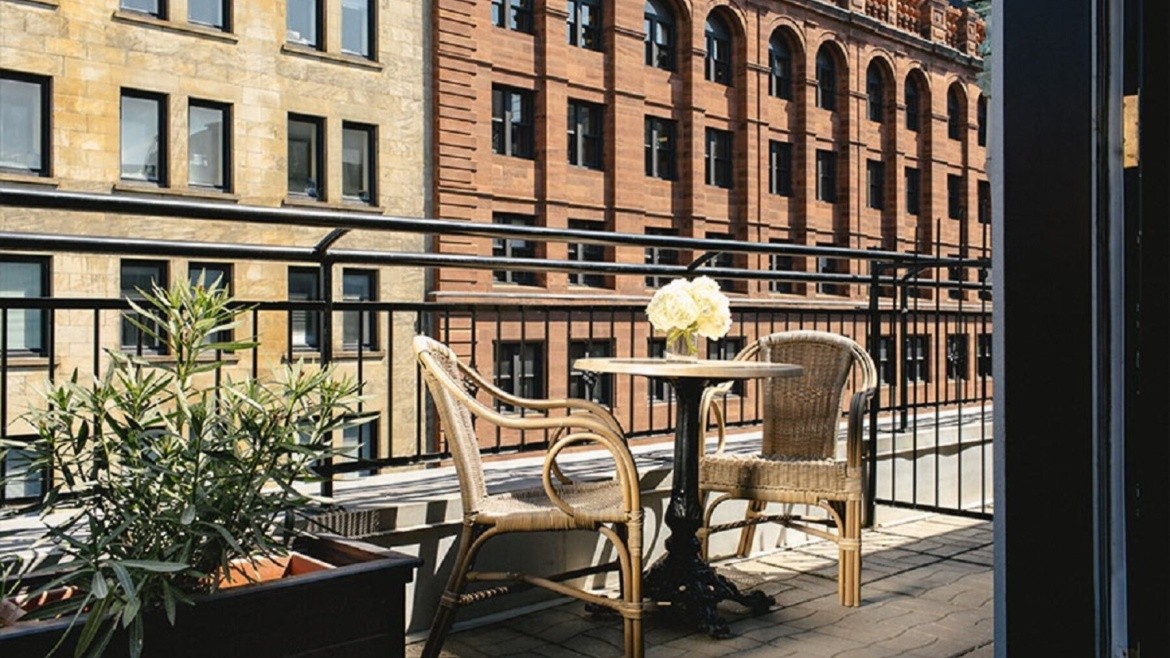 Place d'Armes Hotel & Suites