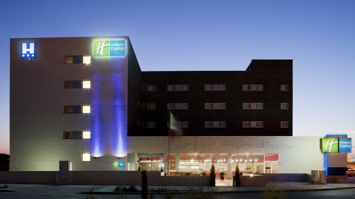 B&B Hotel Madrid Airport T1 T2 T3