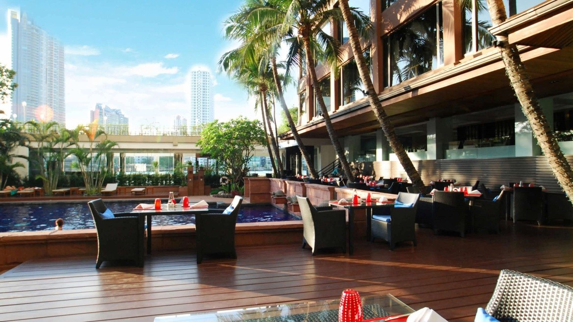 Ramada Plaza Menam Riverside