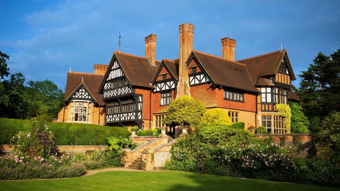 Best Western Plus Grim’s Dyke Hotel