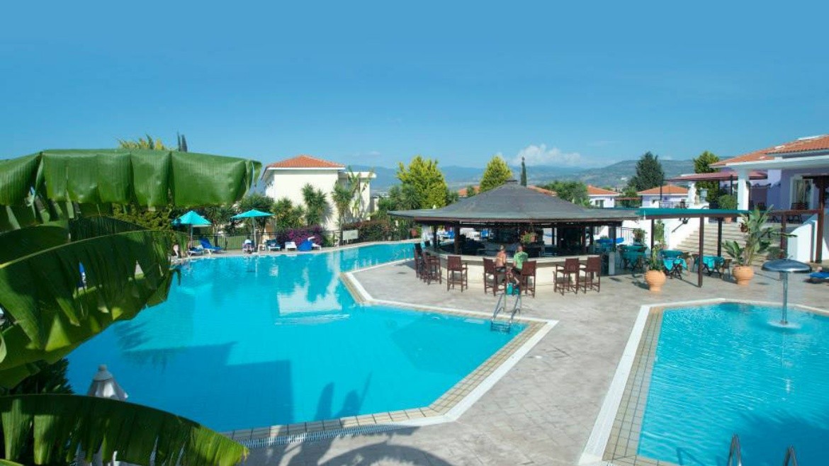 Akamanthea Holiday Village