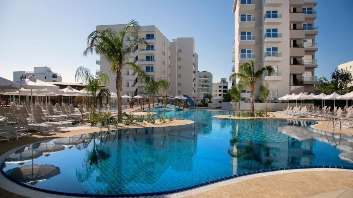 Vangelis Hotel & Suites