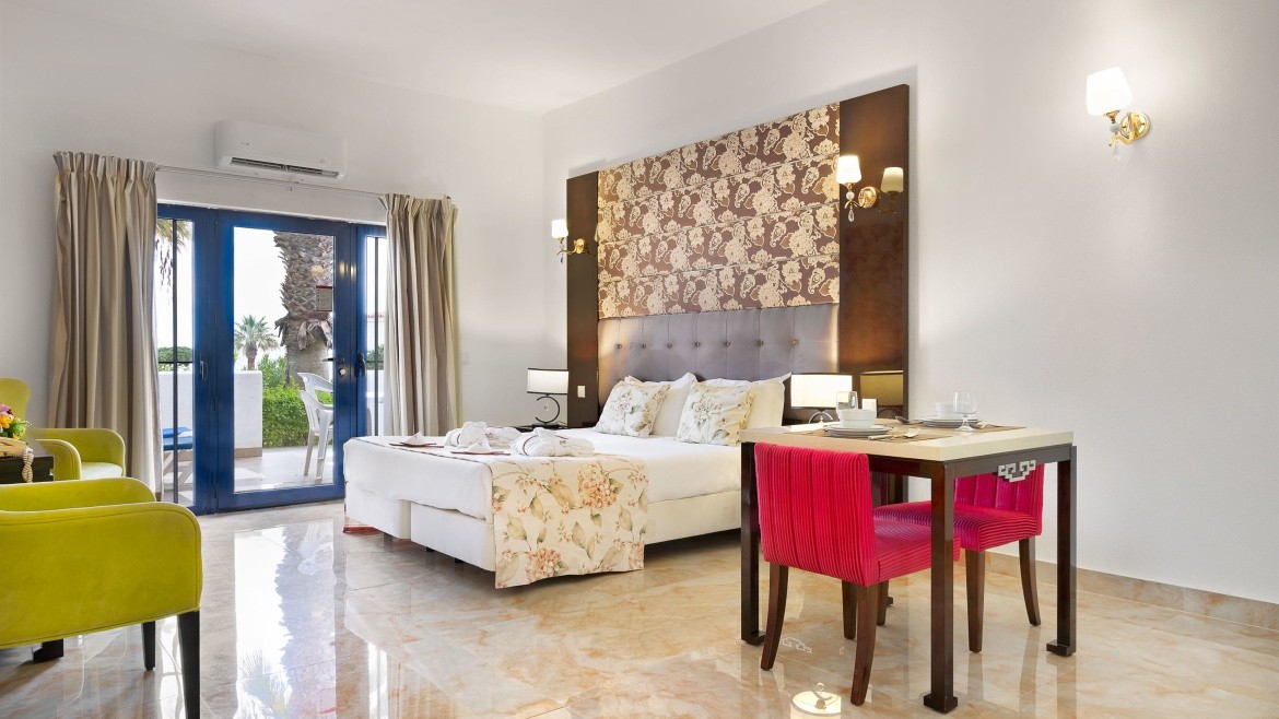 Grand Muthu Oura View Beach Club