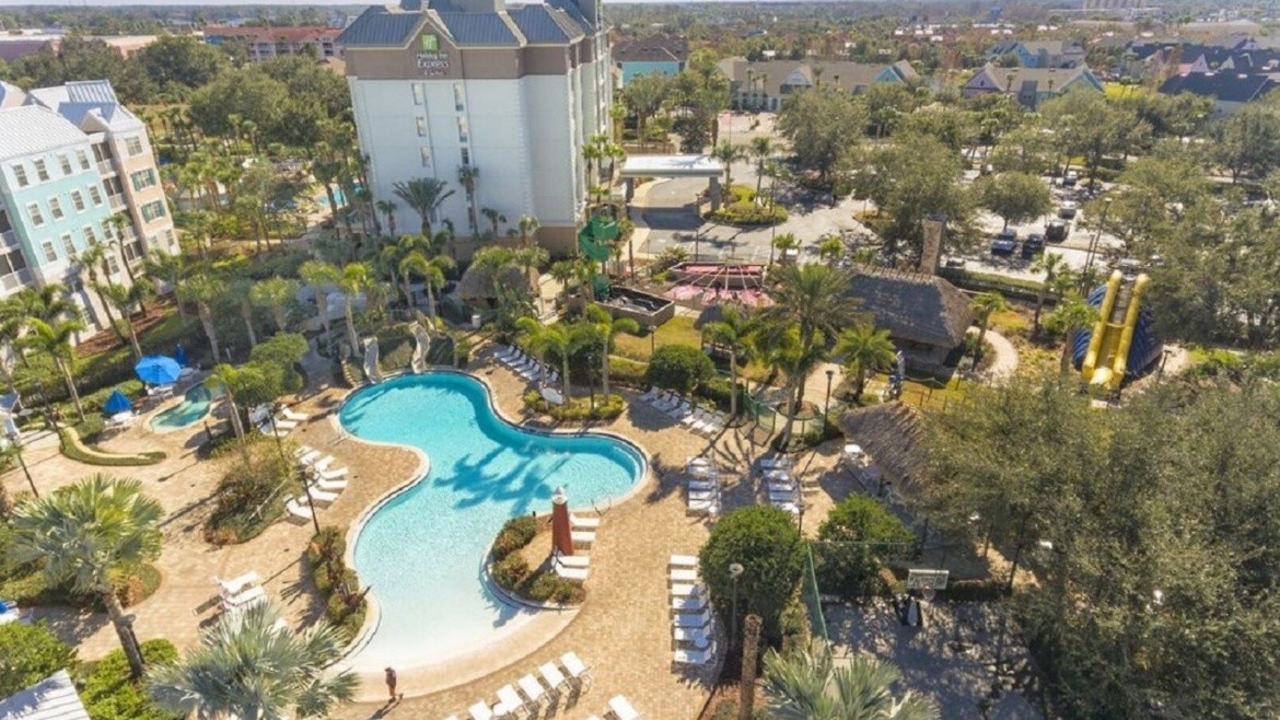 Holiday Inn Express & Suites South Lake Buena Vista