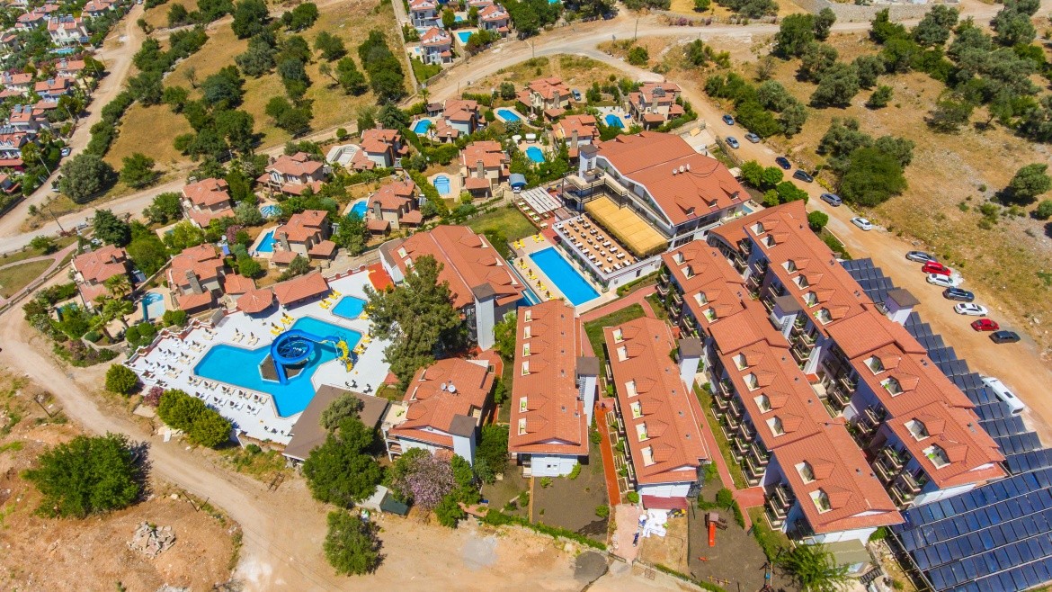 Sunshine Holiday Resort