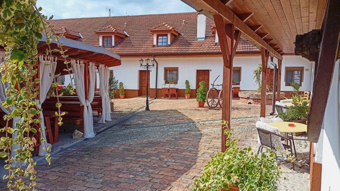 Zámecký penzion Rotunda