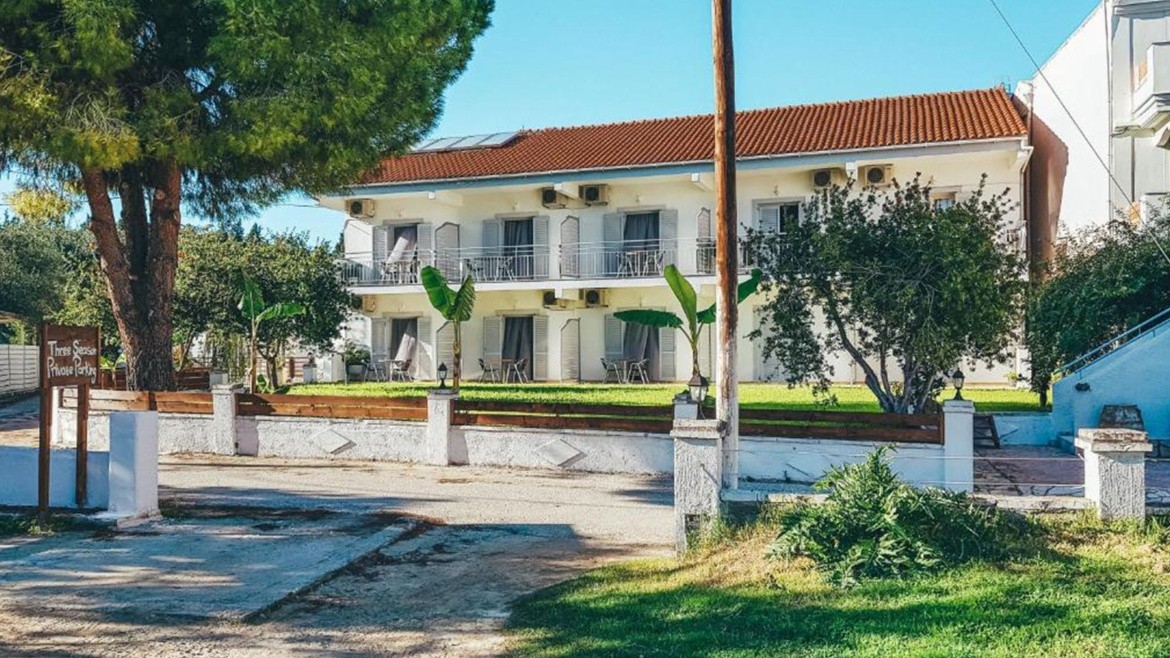 Three Seasons Resort