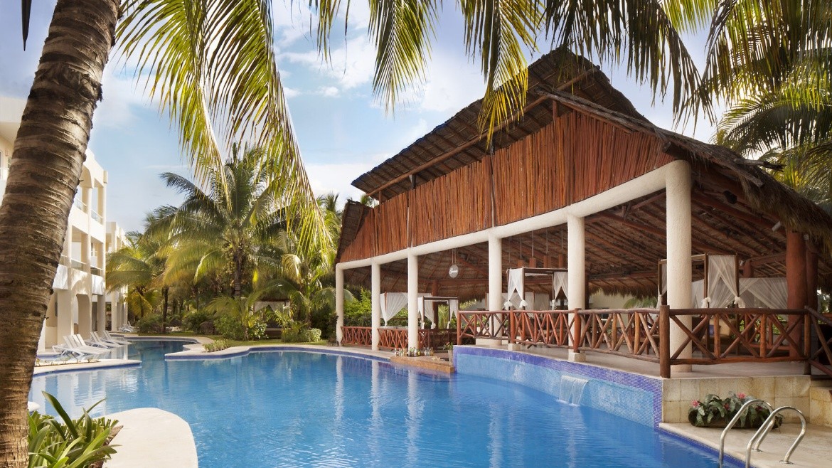 El Dorado Seaside Suites
