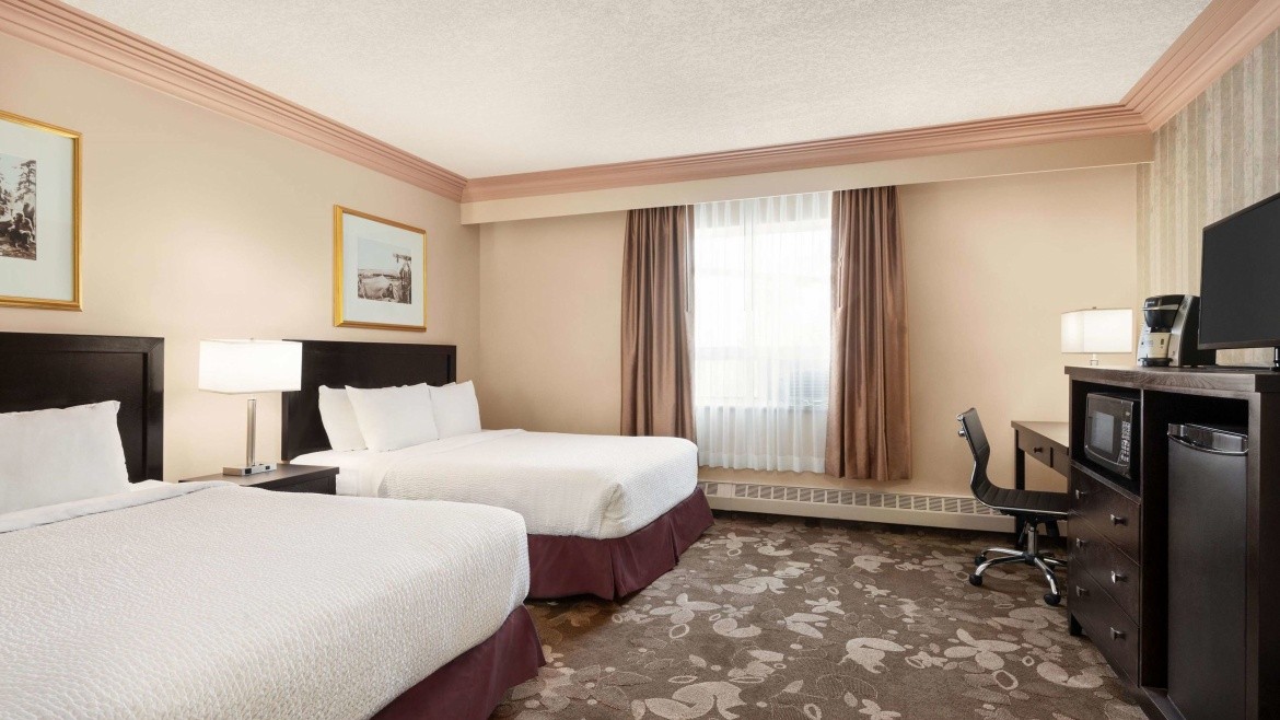 Days Inn & Suites by Wyndham Yellowknife