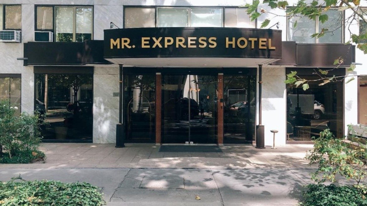 Neruda Express (Santiago de Chile)