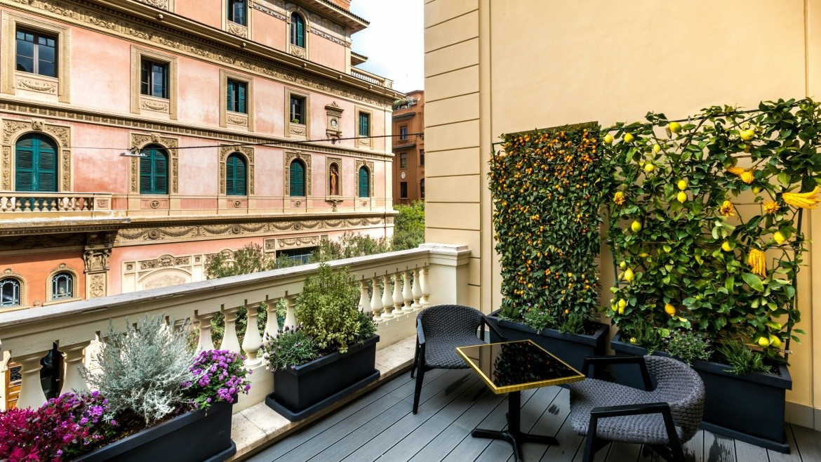 The H'All Tailor Suite