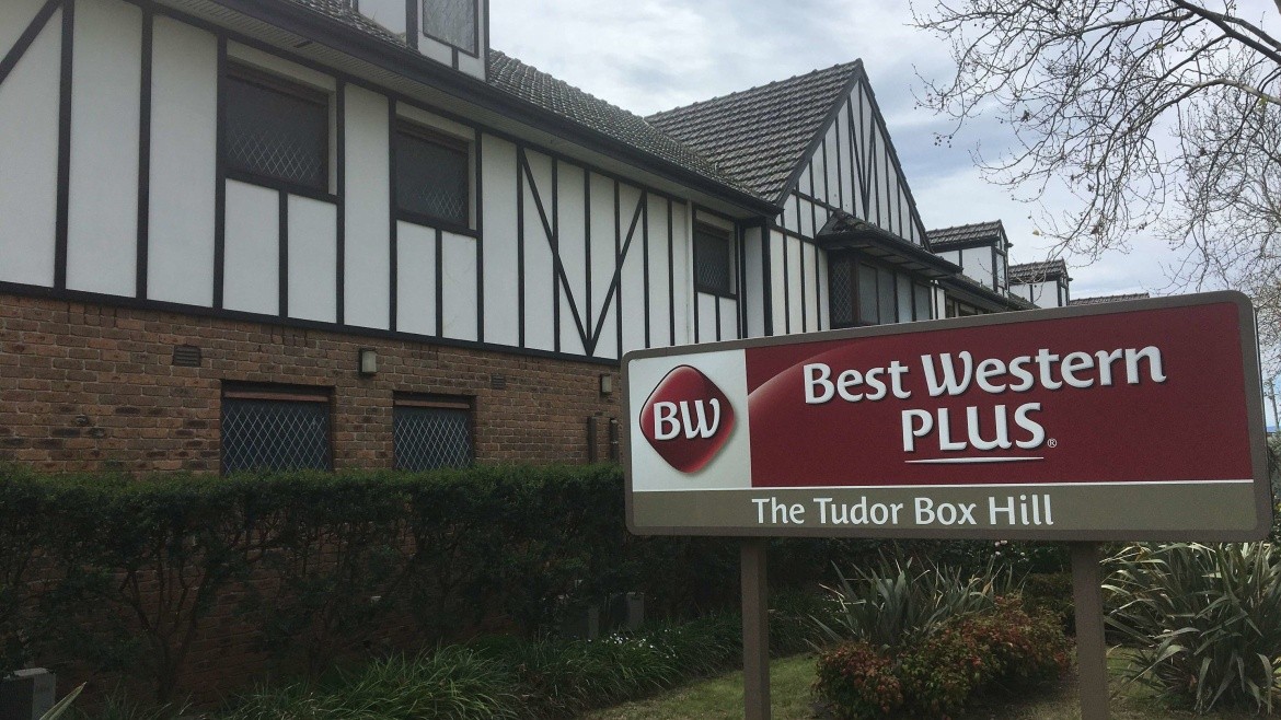 Best Western Plus The Tudor Box Hill
