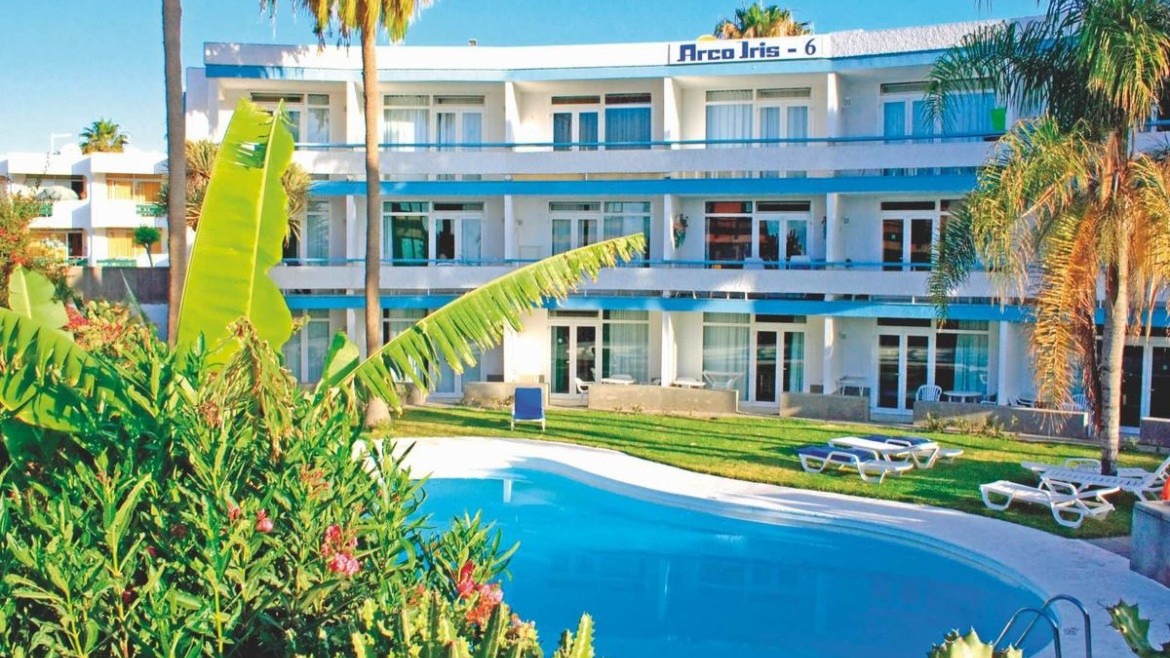 Arco Iris Apartments