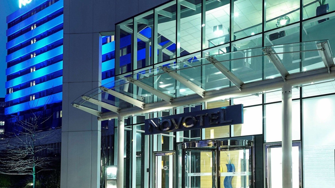 Novotel London West