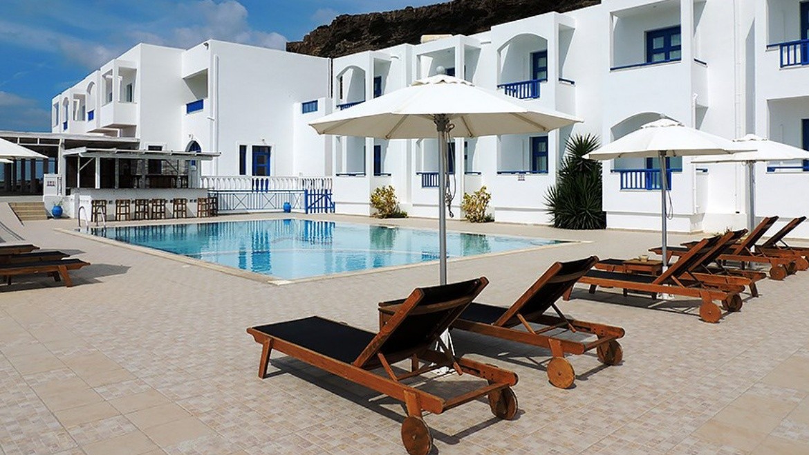 Sarris (ex. White Sands)