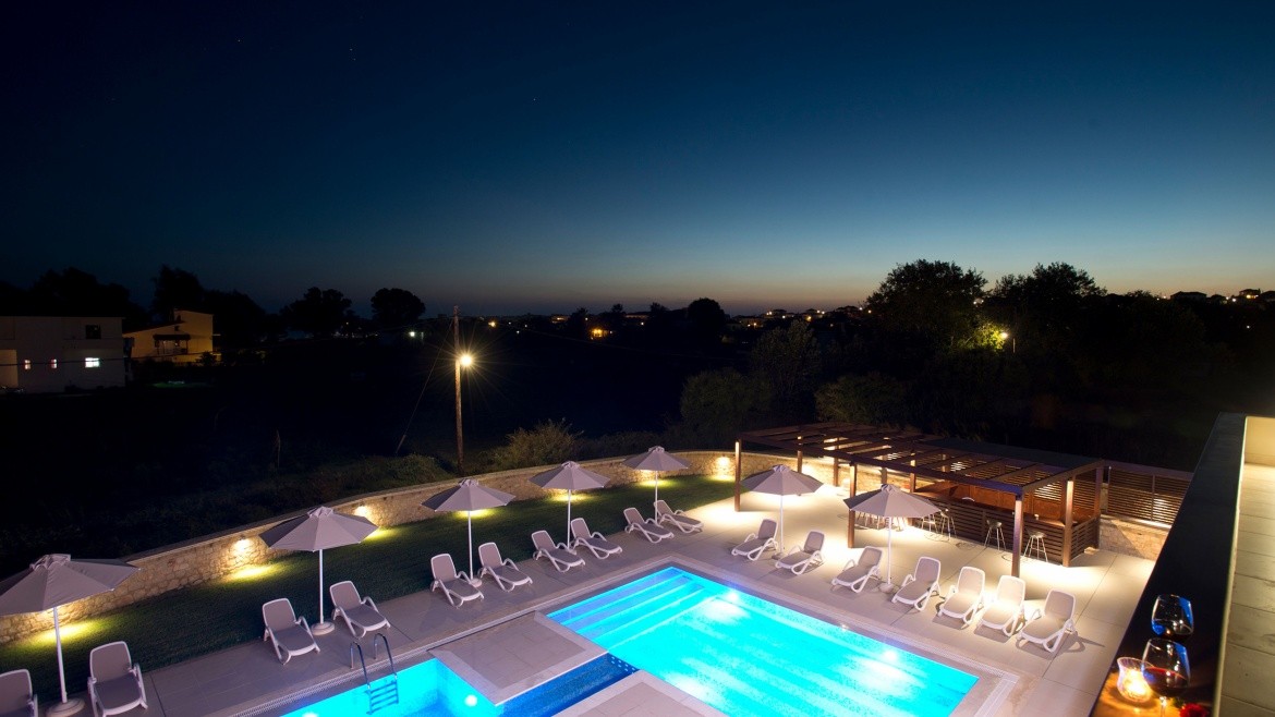 Niriides Luxury Villas (Methoni)