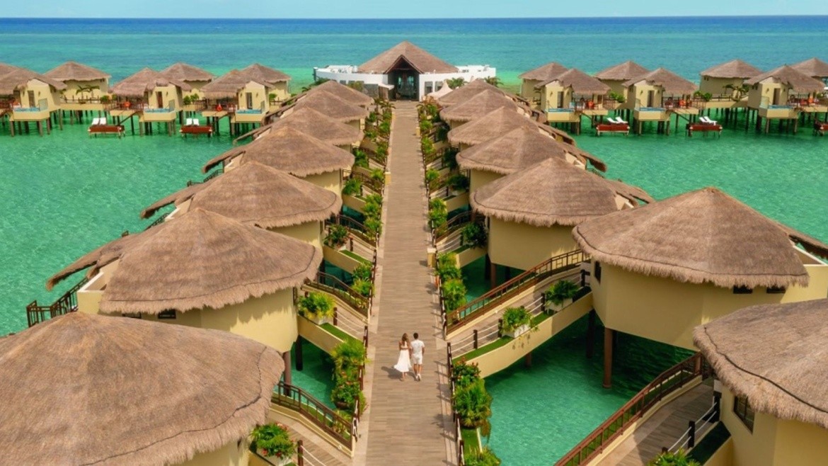Palafitos Overwater Bungalows (Playa Maroma)
