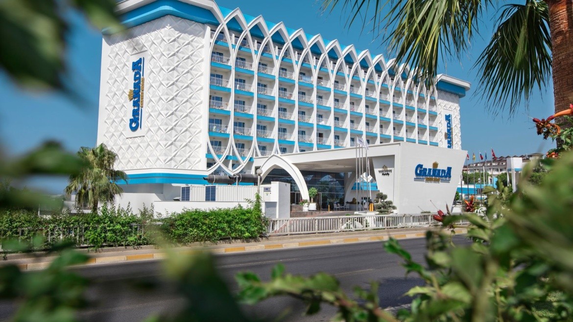 Granada Luxury Beach