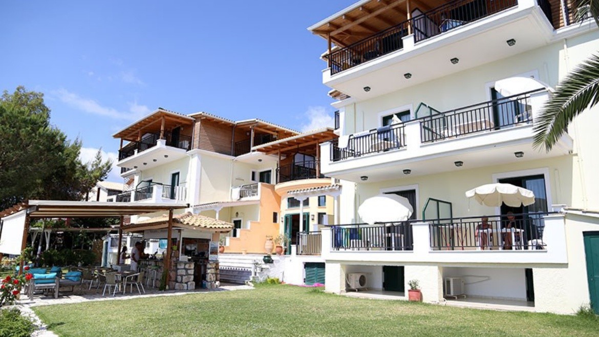Aparthotel Madouri Beach