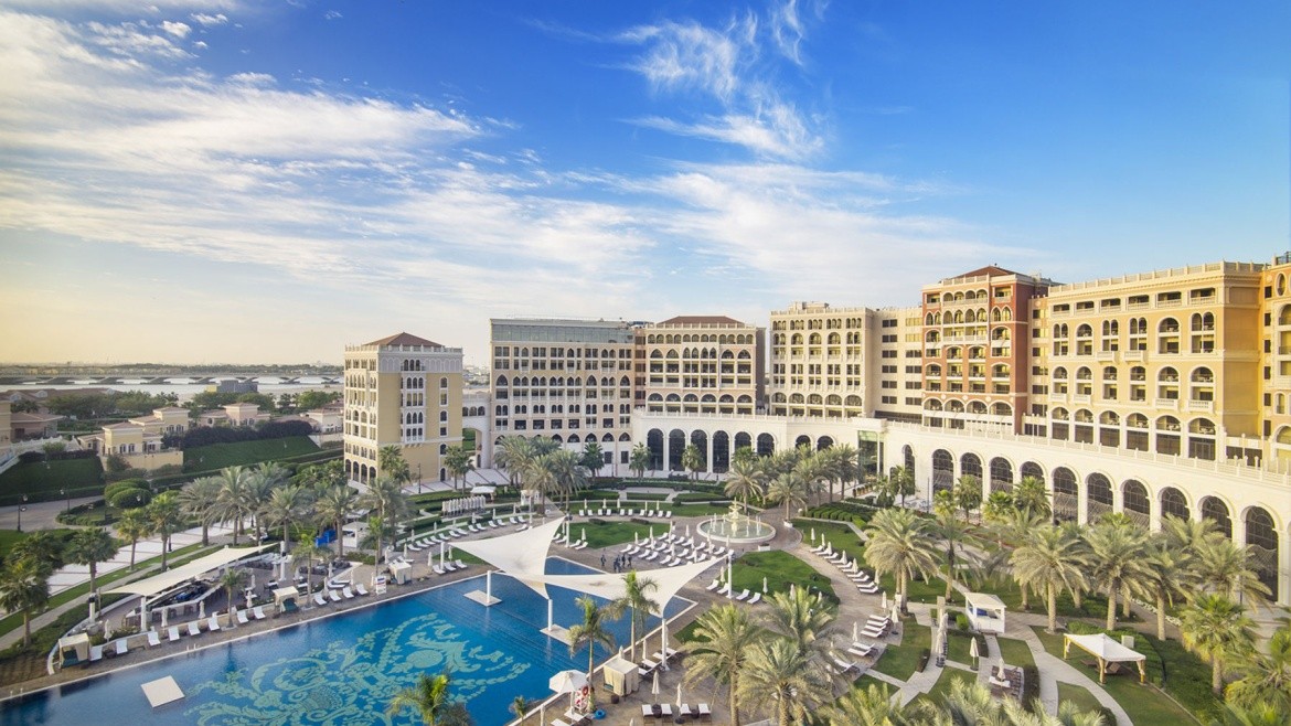 Ritz Carlton Abu Dhabi Grand Canal