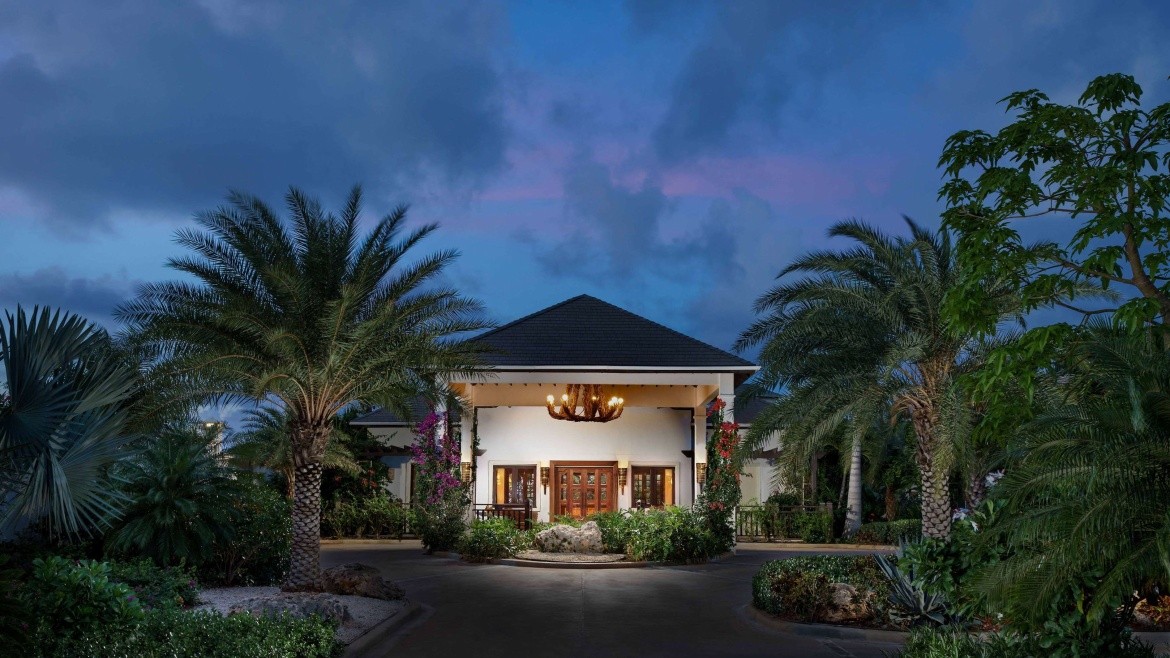 Zemi Beach House Resort & Spa