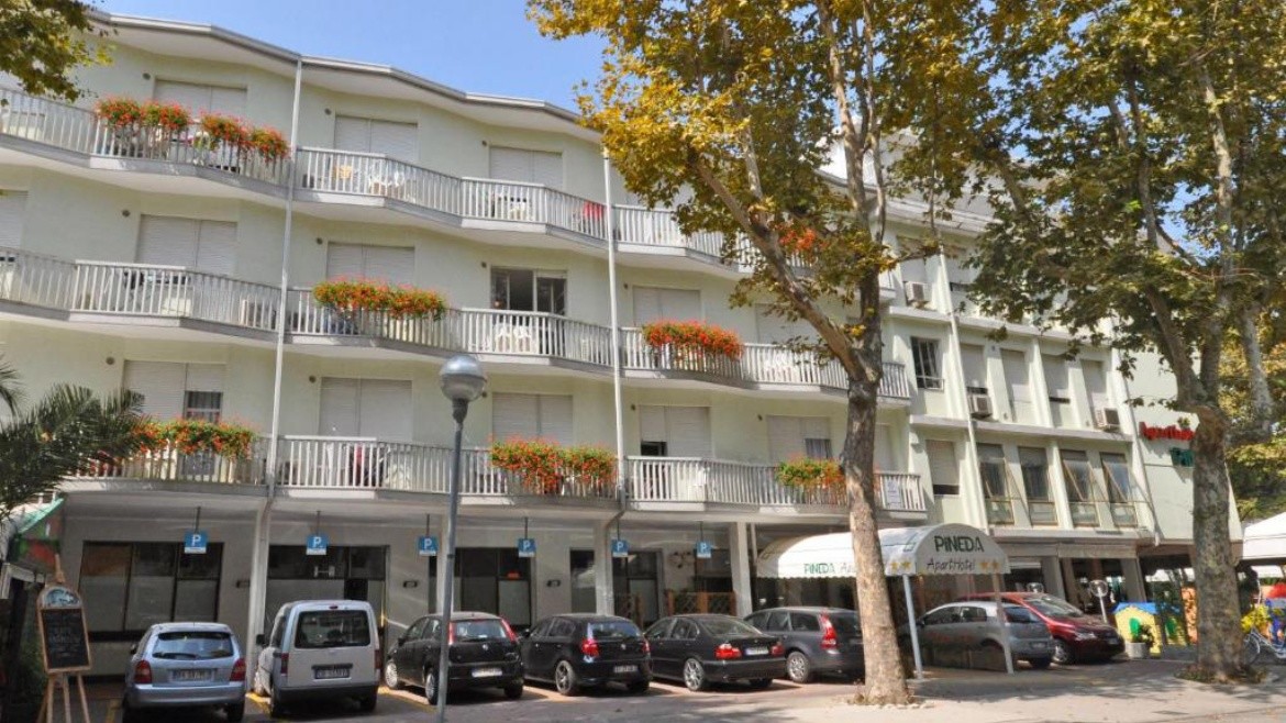 Pineda Aparthotel