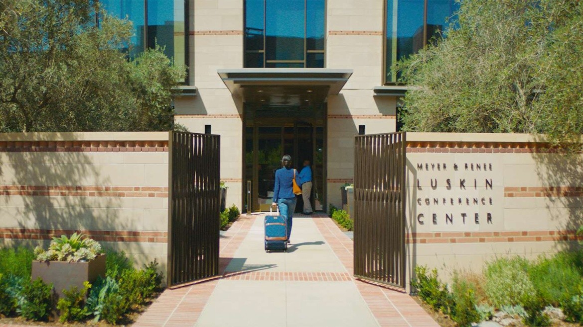 Ucla Meyer And Renee Luskin Conference Center