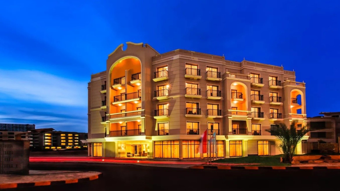 Sol y Mar Ivory Suites