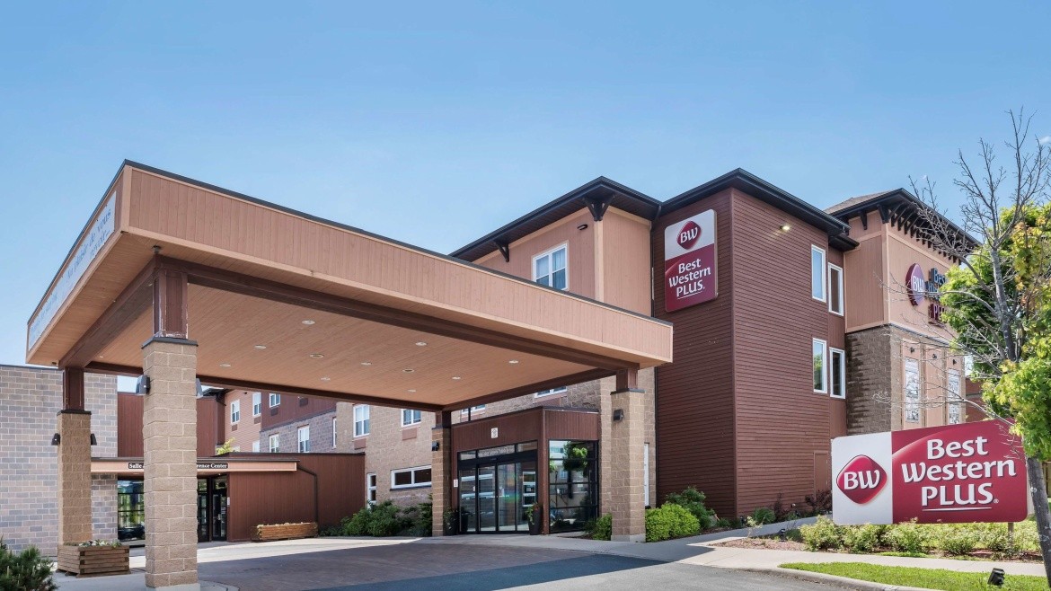 Best Western Plus Bathurst Hotel & Suites